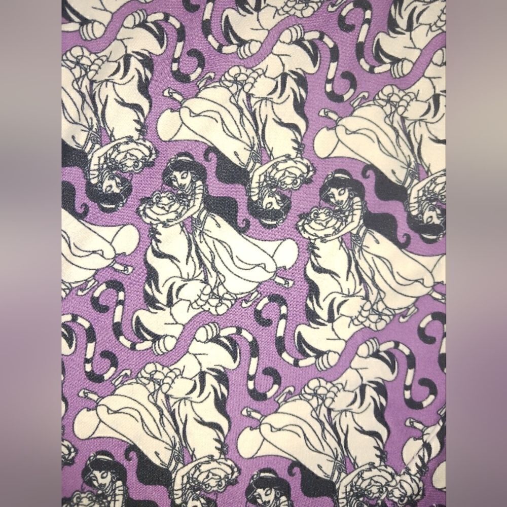 Luluroe Disney Aladdin’s Princess Jasmine Leggings. Tc2